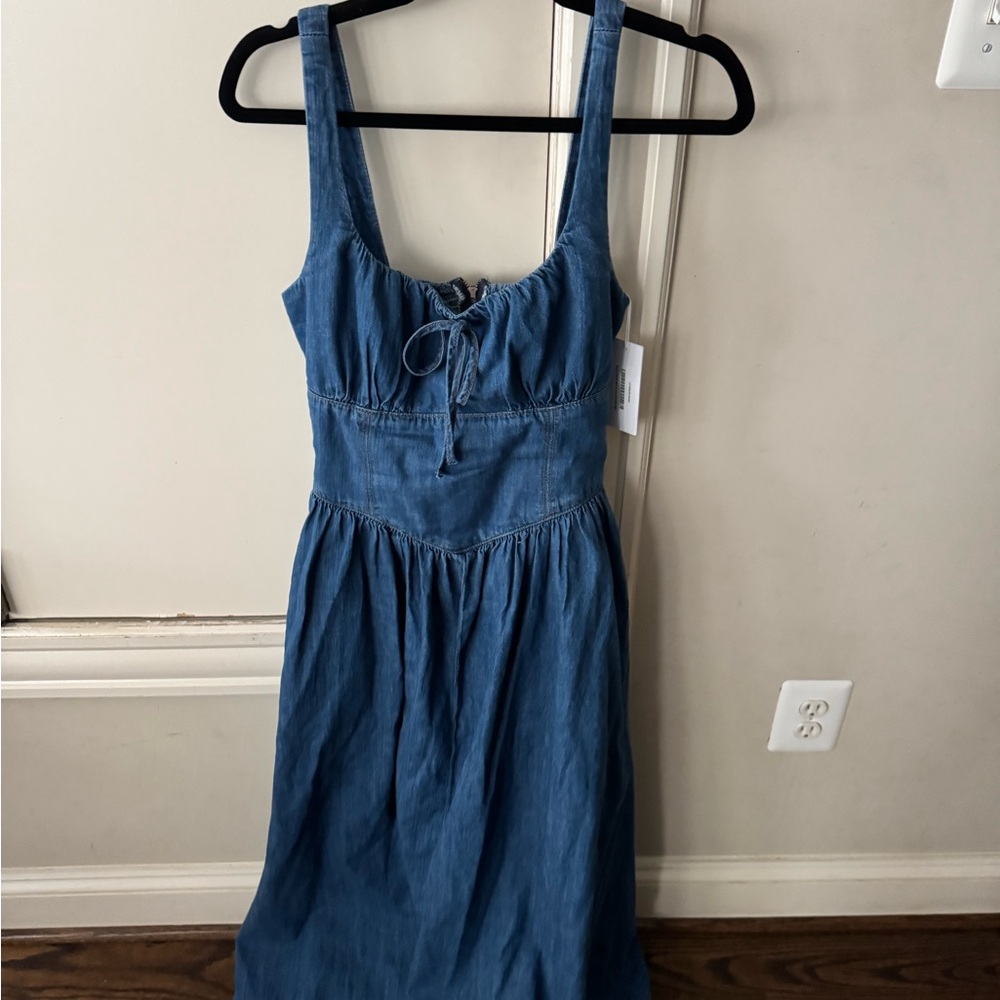 Balis Denim Midi Dress - Picture 3 of 10
